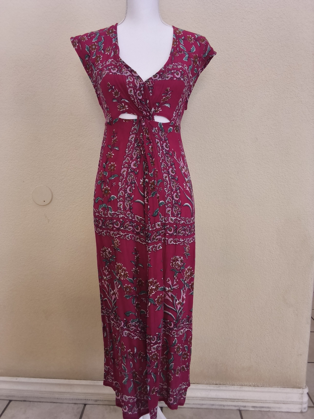 Women’s Cutout Tie-Front Maxi Dress - Burgundy Floral
